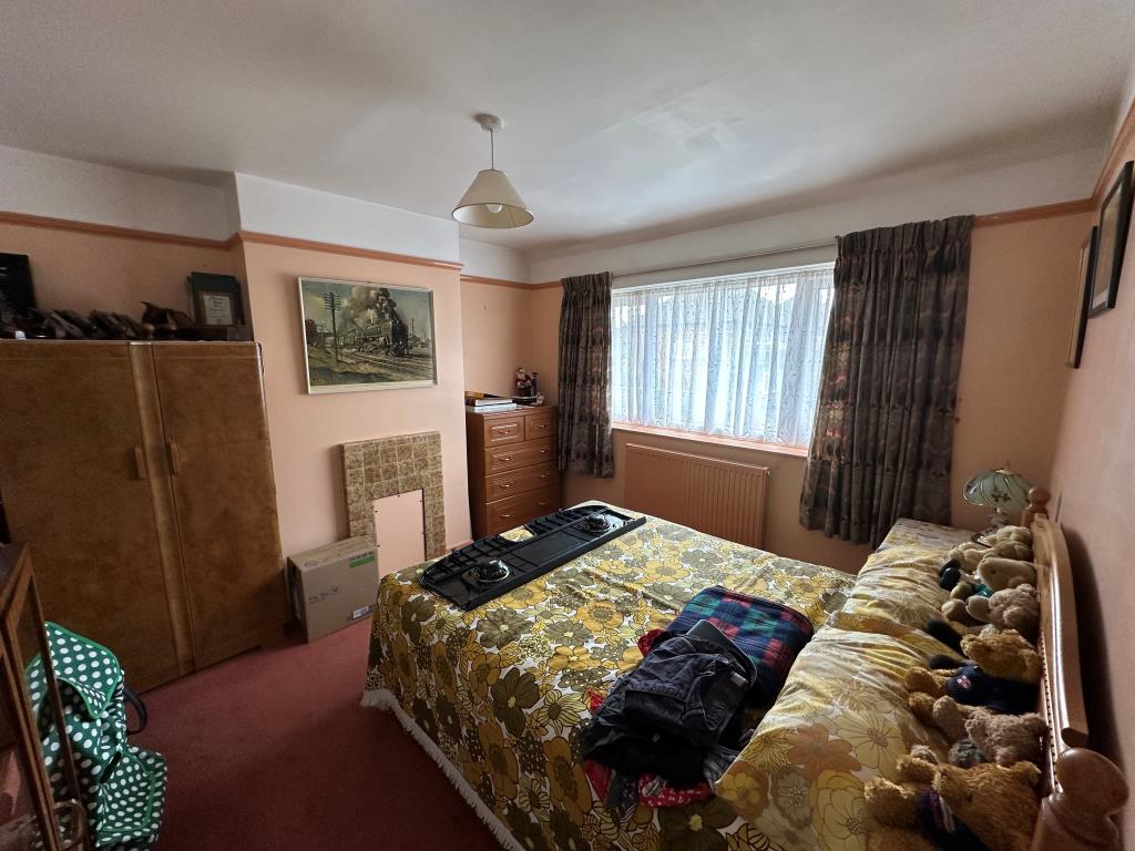 Lot: 165 - SEMI-DETACHED STATUTORY INVESTMENT - Bedroom